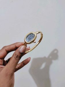 y2k Gold Bangle Watch