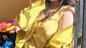 Warm Sunshine Yellow Knit Top......winter perfect.