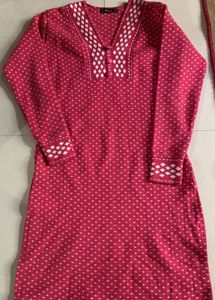woolen Pink Embroidered Kurta