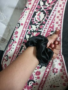 Combo Of Hairs Rubber Black With Clip