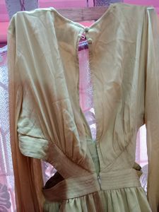 Deep Cut Long Sleeves