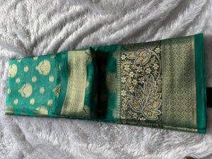 Elegant Green Zari Silk Saree❤️