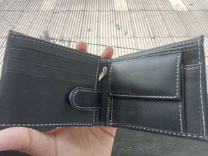 Black Wallet With Multiple Pockets
