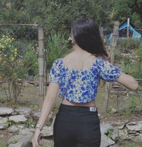 Floral Puff Sleeve Crop Top