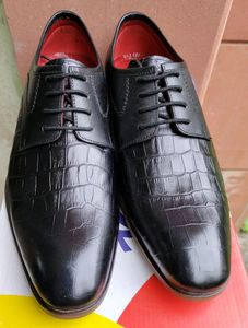 Size 6 Leather Shoes Black