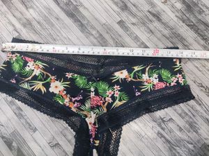 Floral Print Briefs 36 size 🧡