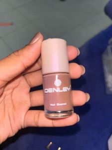 nail polish with beauty 🎀