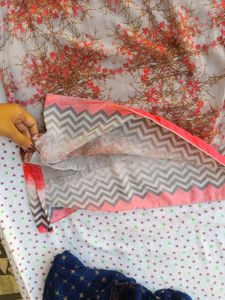 Patterned Sleeveless Kurti L Size