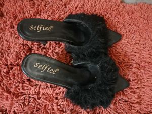 Selfiee Heel 👠