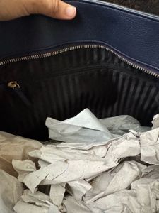 Victoria&#39;s Secret Tote Bag ( With Flaw)