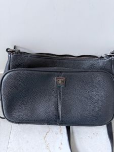 Black Esbeda Sling Bag