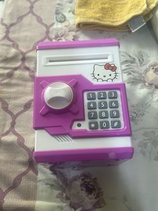Hello Kitty Money Bank