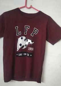 Maroon Graphic T-Shirt👾