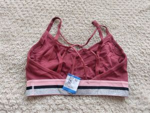 🧘‍♀️ Nike Dri-FIT Strappy Training Sports Bra