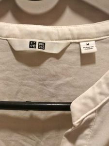 UNIQLO BEAUTIFUL TOP