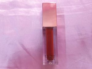 Swiss beauty Hold Me Matte Lipstick