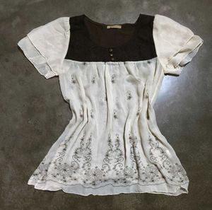 Classic Off White Top