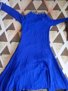 Elegant Blue Embroidered Kurta