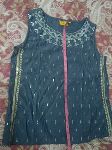 Grey Embroidered Short Top With Gold Print
