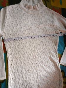 Elegant White Turtleneck Sweater top