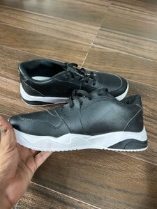 Black Sneakers