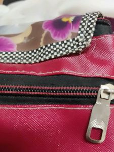 Sling Bag 🛍️