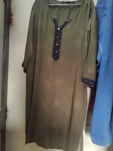 Woman&#39;s Kurta