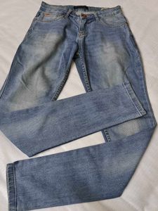 🆕 Vibe Slim Jeans