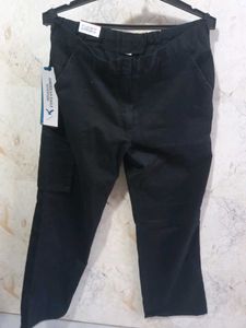 AE Black Cargo Pants