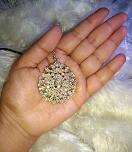 Sparkling Maangtika
