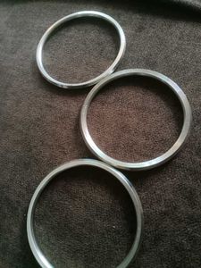 Silver Tone Bangle Set (3)