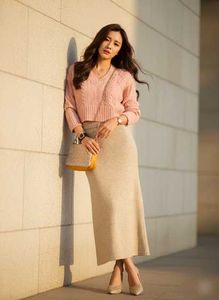 ✨Chic Knit Skirt Outfit✨