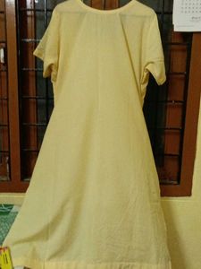 Floral Embroidered Kurti