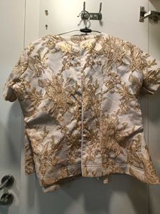 Customised Elegant Floral Embroidered Top🧚‍♂️