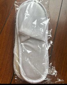 5 Shaving Kit OR Soap Oor Slippers