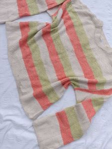 Striped Knit Pullover Sweater 🧡