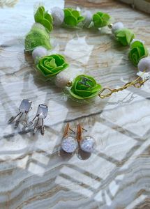 Two Amazing Earrings+ring+Head Crown