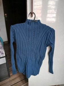 Woolen t-shirt