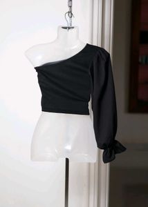 One-Shoulder Black Top