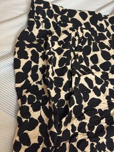 H &amp; M shorts