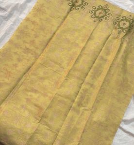 👑 Golden Zari Luxe – Premium Banarasi Fabric ✨