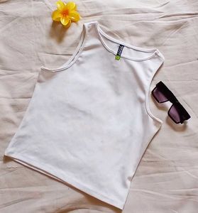 White Tank Top✨