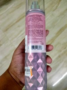 Strawberry Snowflakes Fine Fragrance Mist
