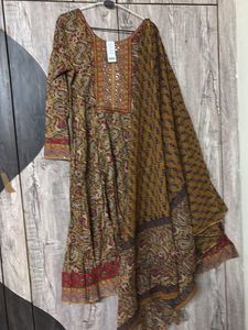 Elegant Paisley Print Ethnic Gown set