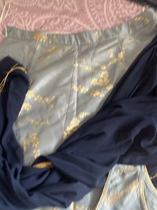 Lehnga/ skirt With Attached Dupatta And Blouse