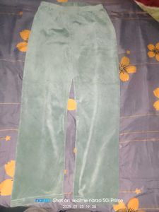 1 Jeans ,Pajama, Ek Warm Trouser
