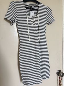 H&amp;M STRIPPED DETAILED DRESS