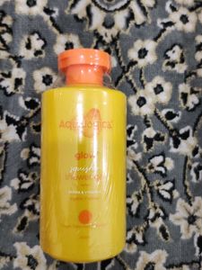 Aqualogica Glow Shower Gel
