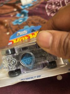 Hot Wheels Magic 8 Ball Decidedly Go Car