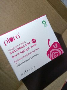 PLUM HYALURONIC ACID GEL CREAM